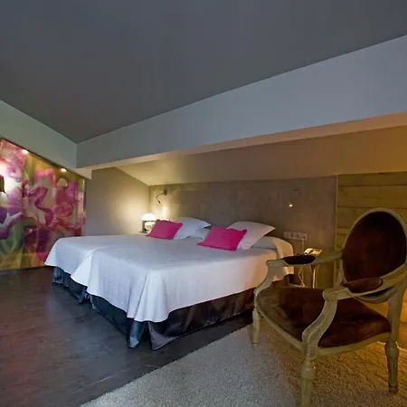 Castillo 3*